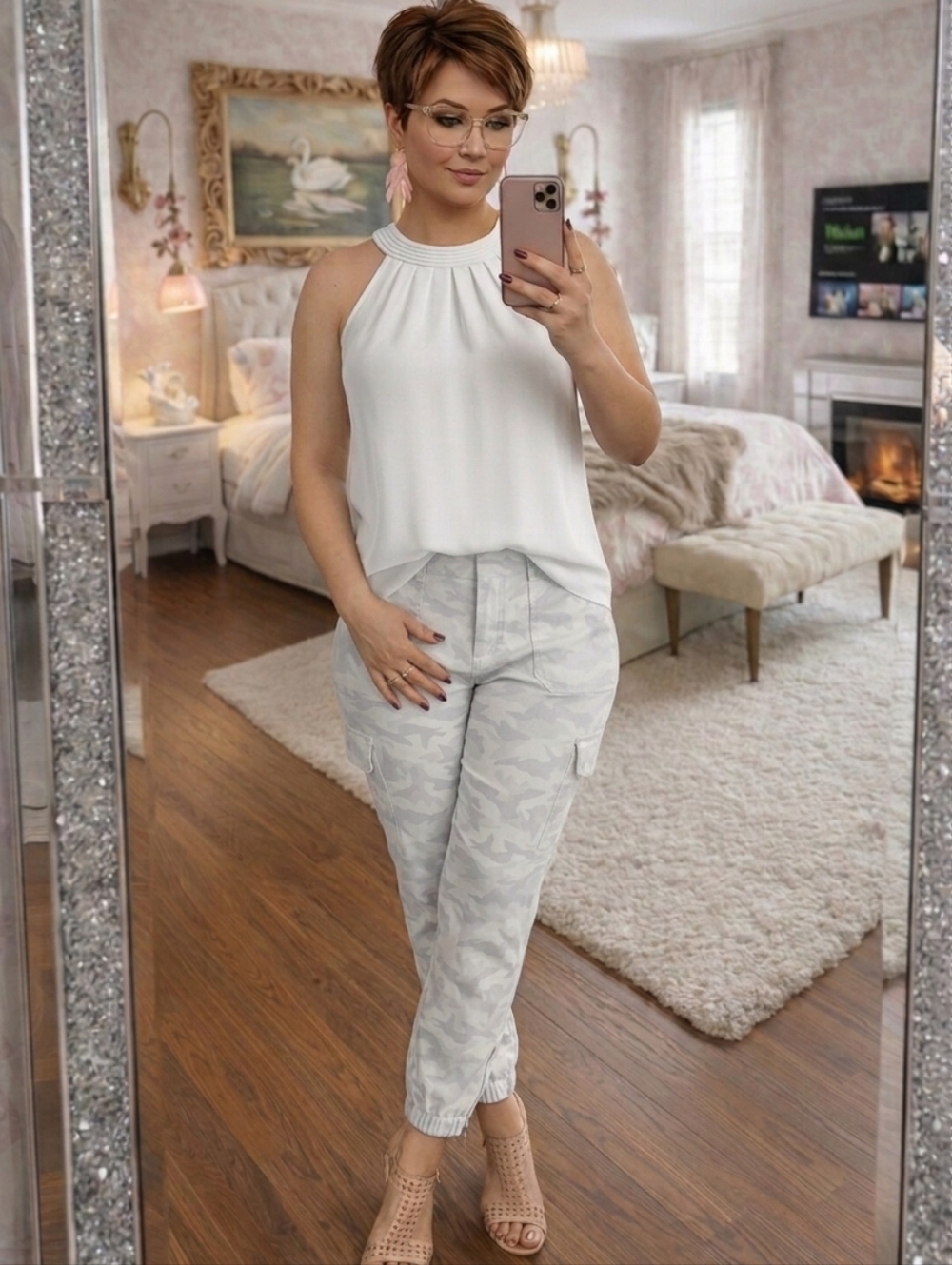 Camo relaxed jogger style pants NWOT